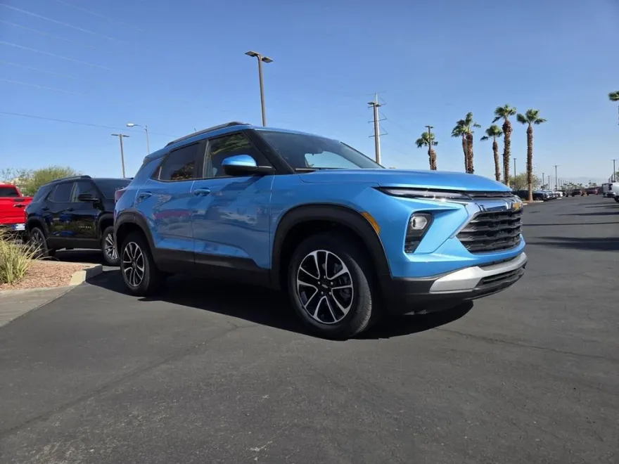 2026 Chevrolet Trailblazer LT photo 1