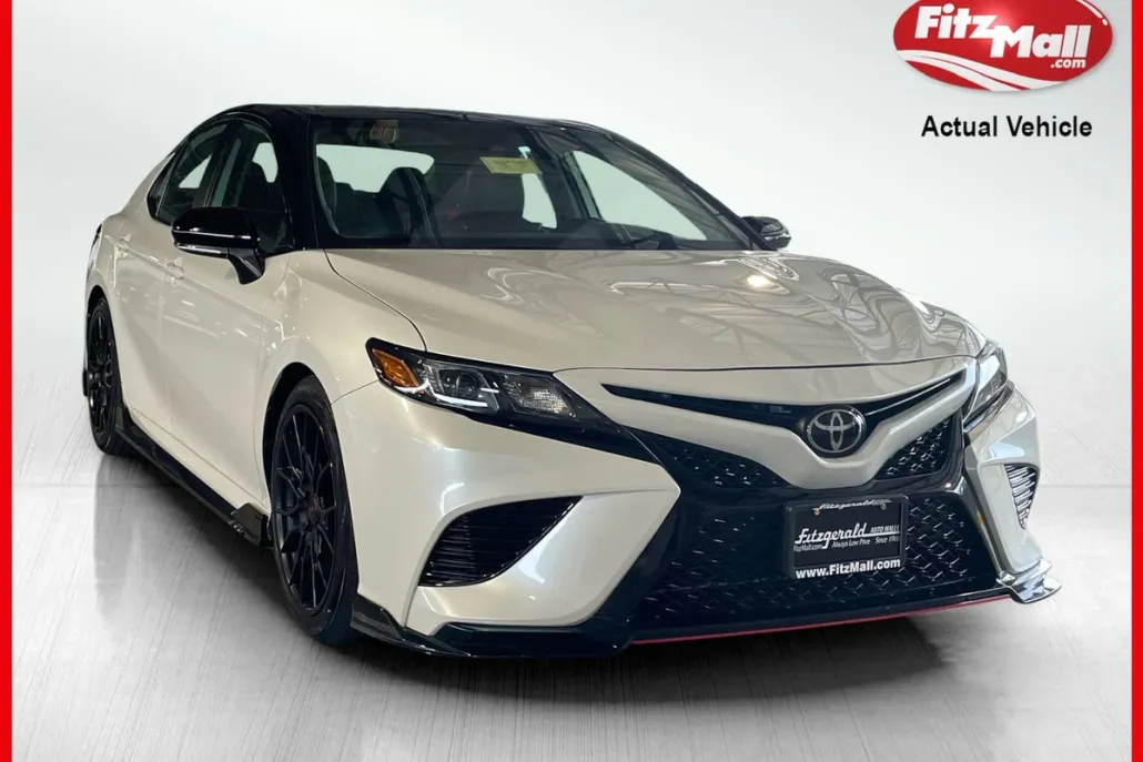2023 Toyota Camry XSE photo 1