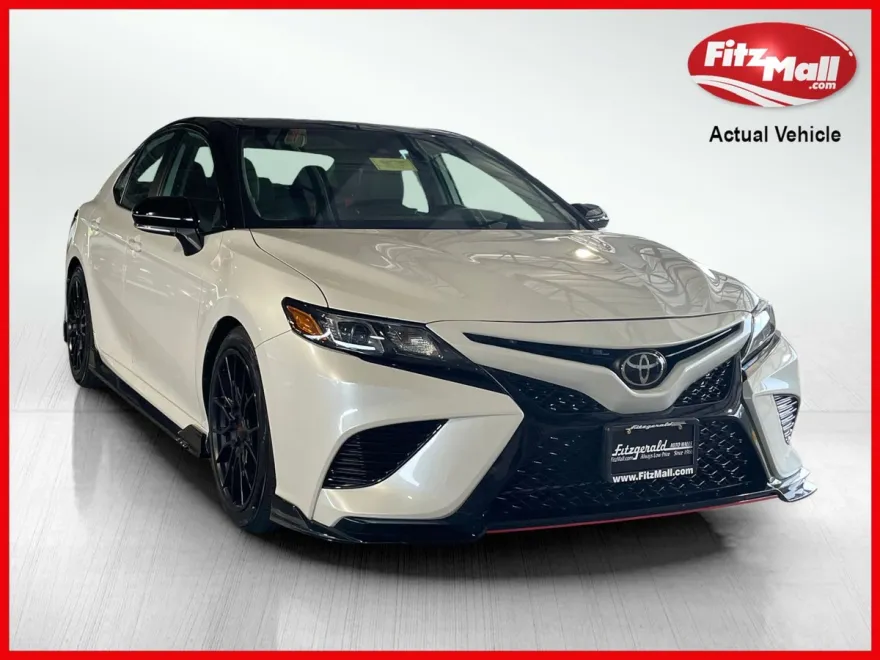 2023 Toyota Camry XSE photo 1