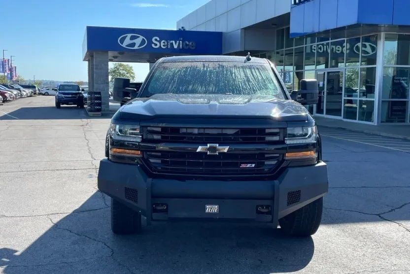 2016 Chevrolet Silverado 1500 LT2 photo 1