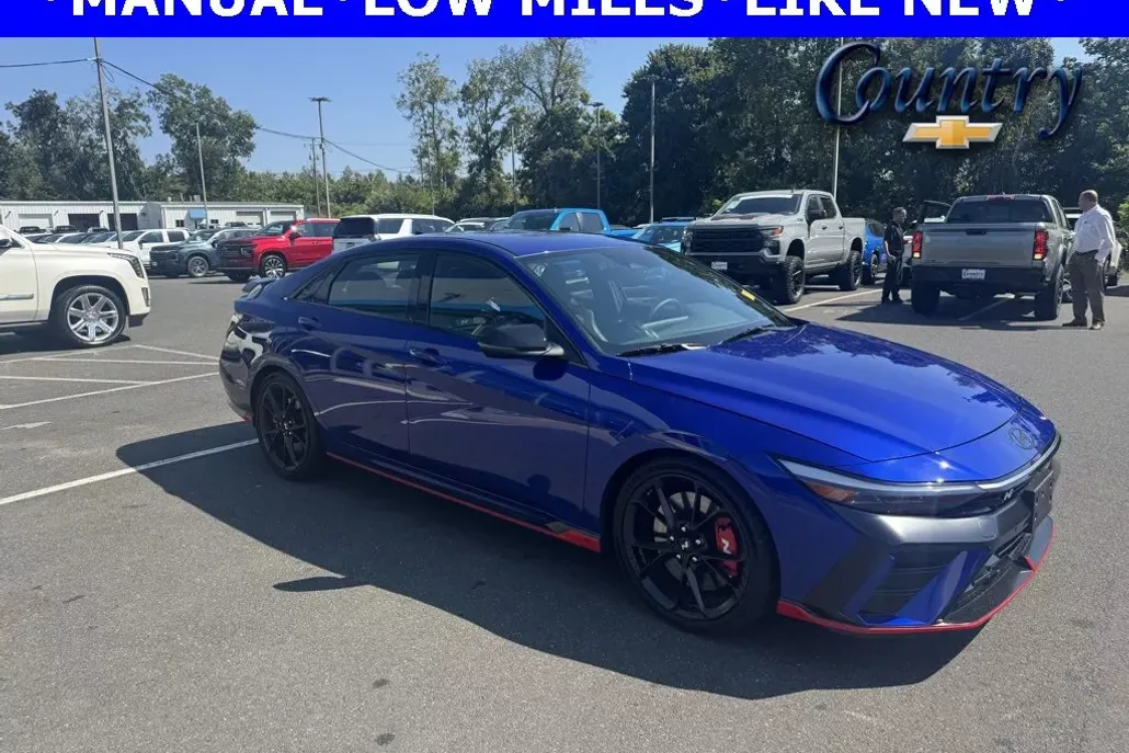 2025 Hyundai Elantra Base Blue photo 1