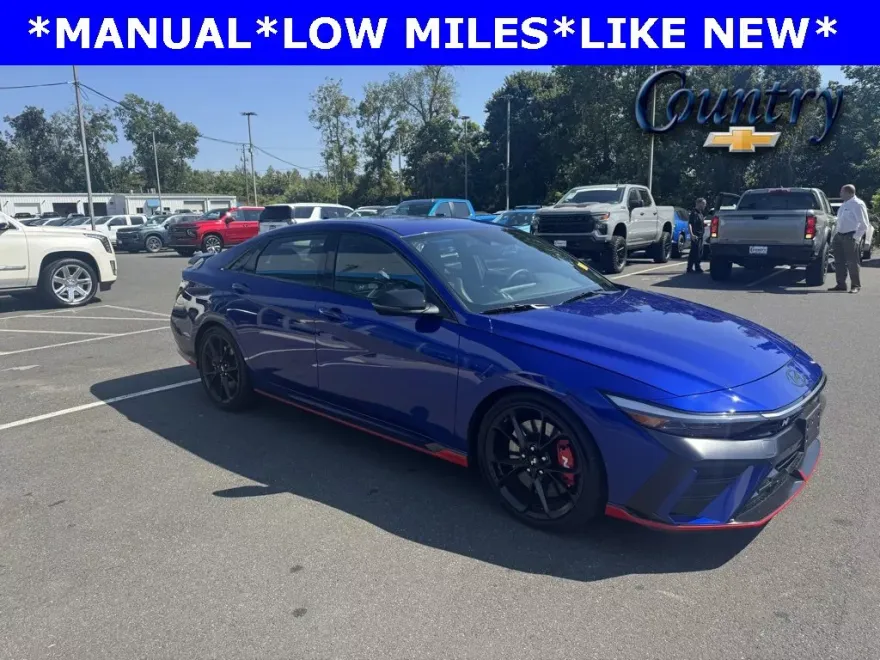 2025 Hyundai Elantra Base Blue photo 1