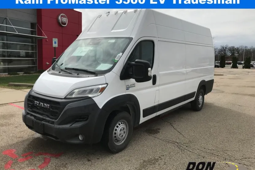 2024 Ram ProMaster 3500 Cargo Van photo 1