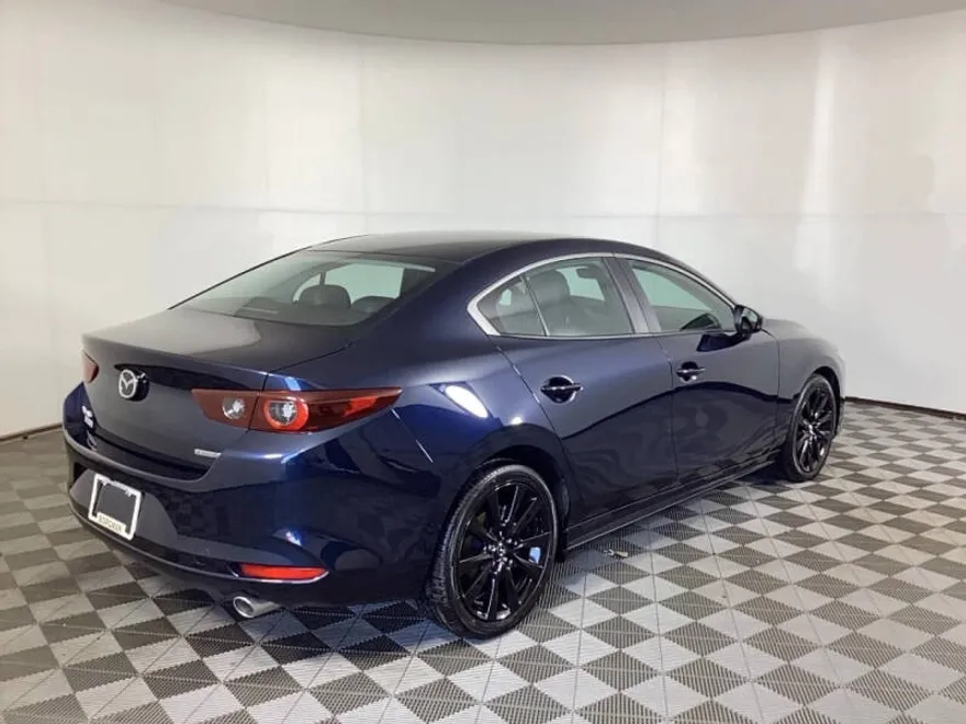 2025 Mazda Mazda3 Sedan 2.5 Select Sport photo 1