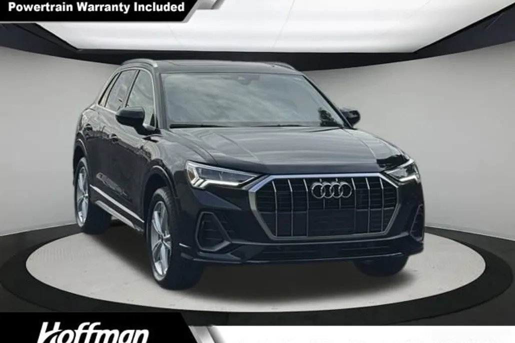 2024 Audi Q3 S line Premium Plus photo 1