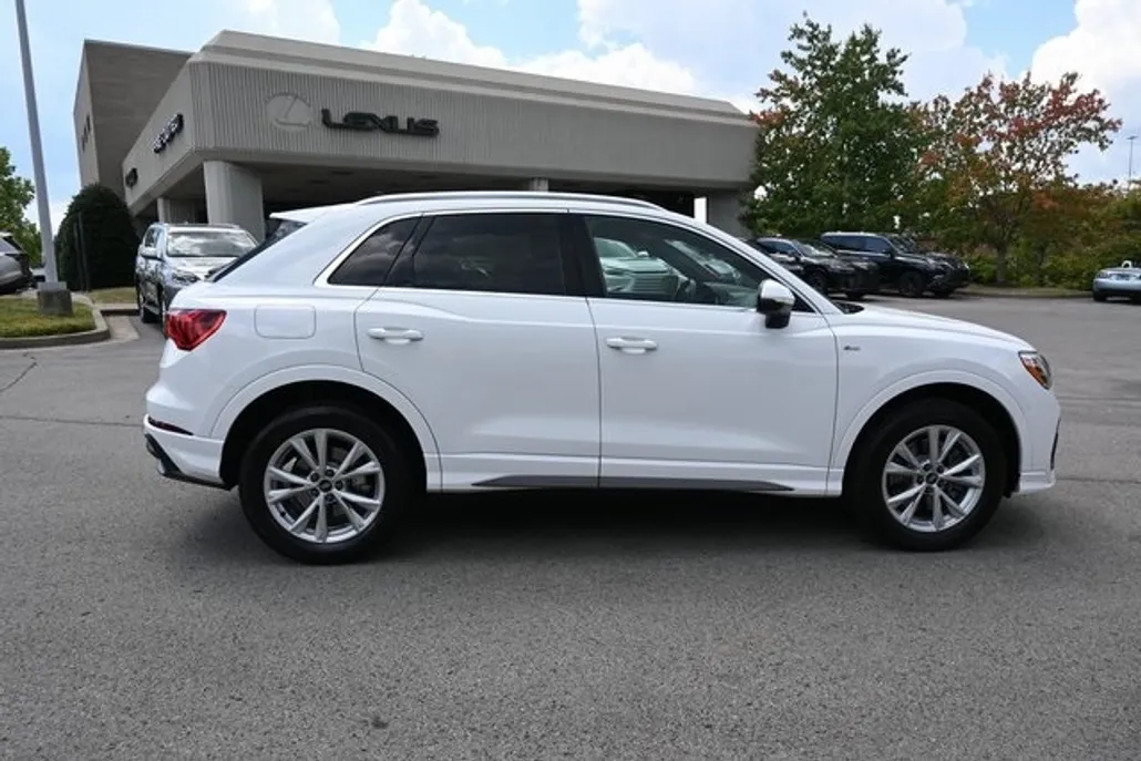 2022 Audi Q3 Premium S line photo 1