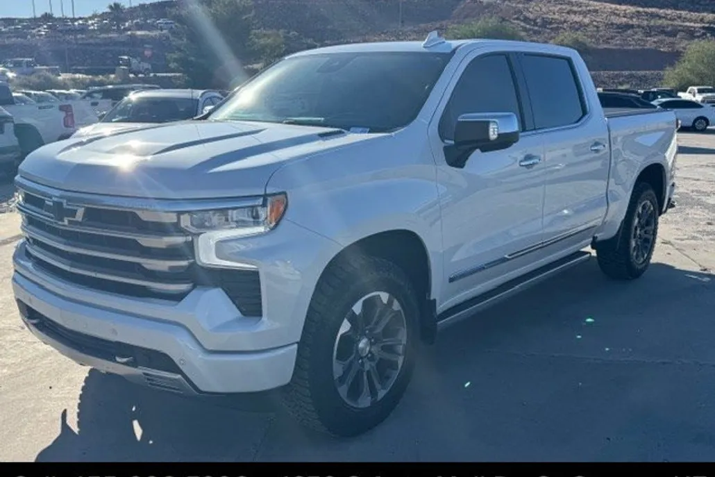 2023 Chevrolet Silverado 1500 High Country photo 1
