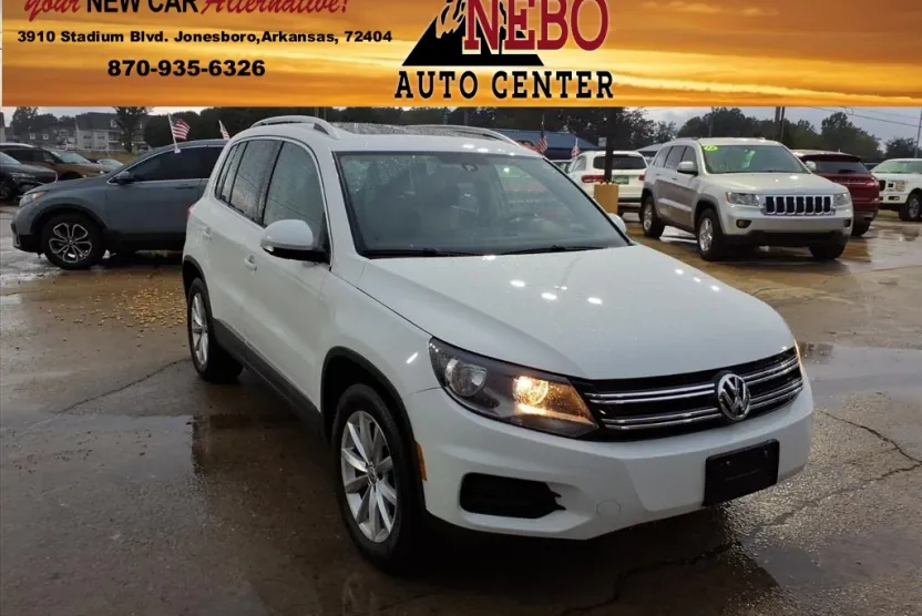 2017 Volkswagen Tiguan Wolfsburg Edition photo 1