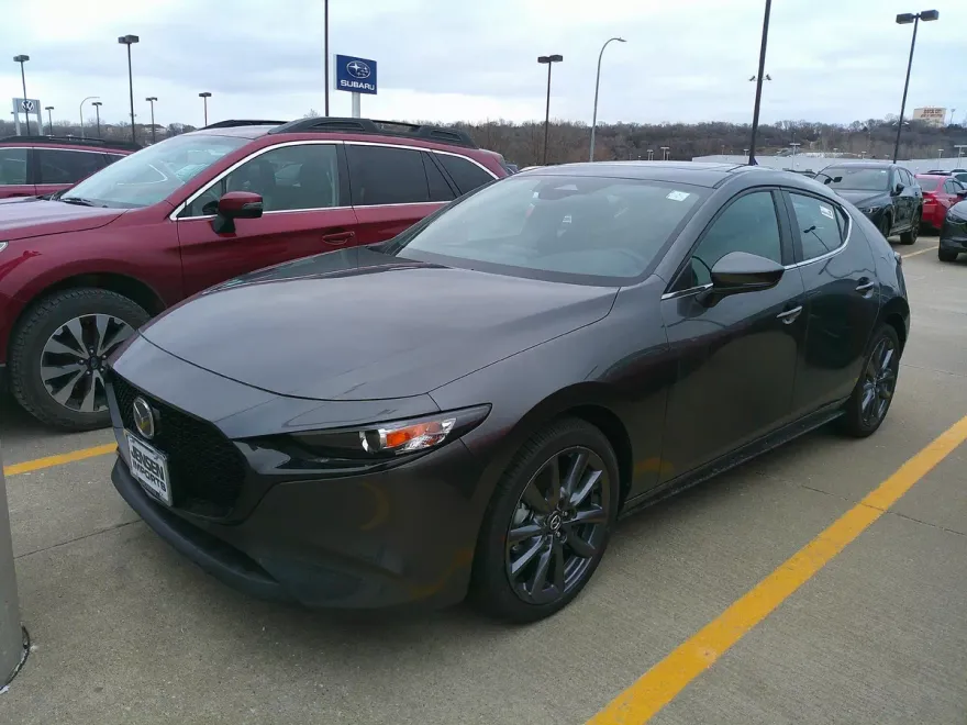 2025 Mazda Mazda3 Hatchback 2.5 s Preferred photo 1