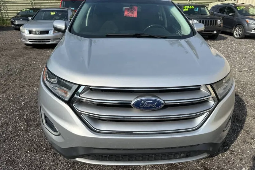 2015 Ford Edge SEL photo 1
