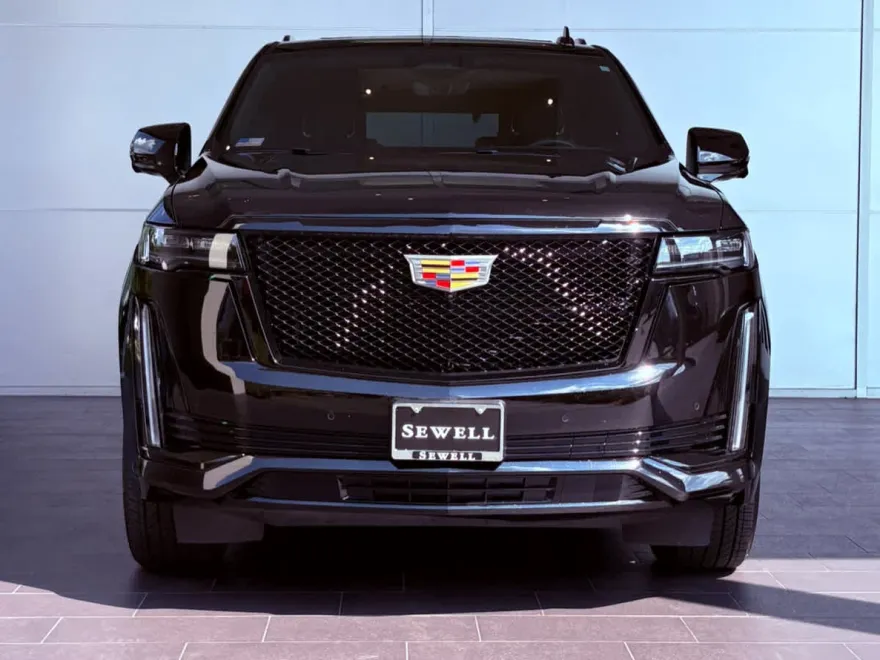 2024 Cadillac Escalade Sport photo 1