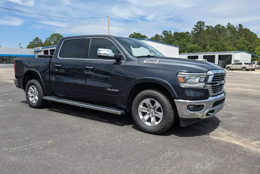 2021 Ram 1500 Laramie photo 1