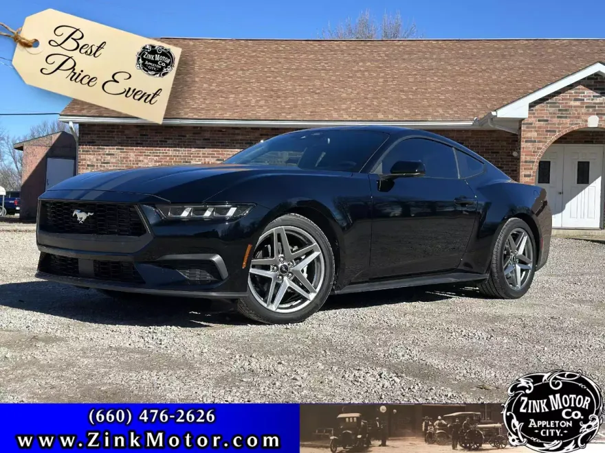 2024 Ford Mustang Premium photo 1
