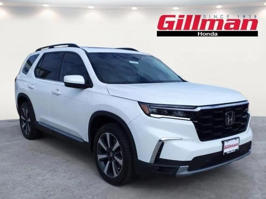2025 Honda Pilot Touring photo 1