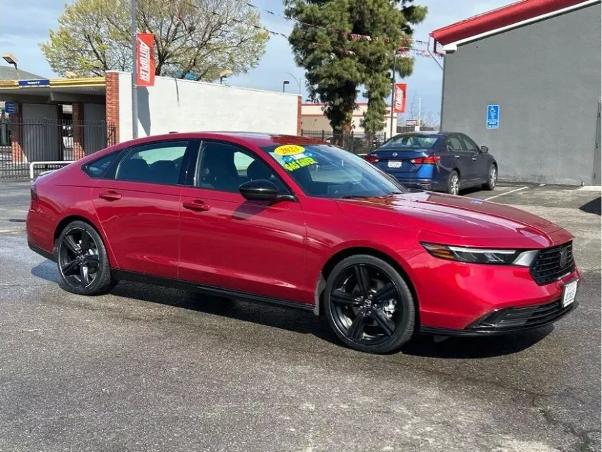 2023 Honda Accord Hybrid Sport-L photo 1