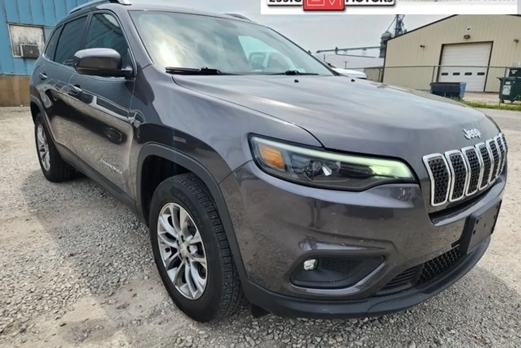 2019 Jeep Cherokee Latitude photo 1