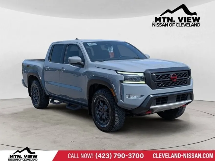 2023 Nissan Frontier PRO-4X photo 1
