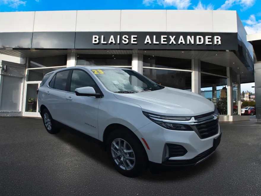 2023 Chevrolet Equinox LT photo 1