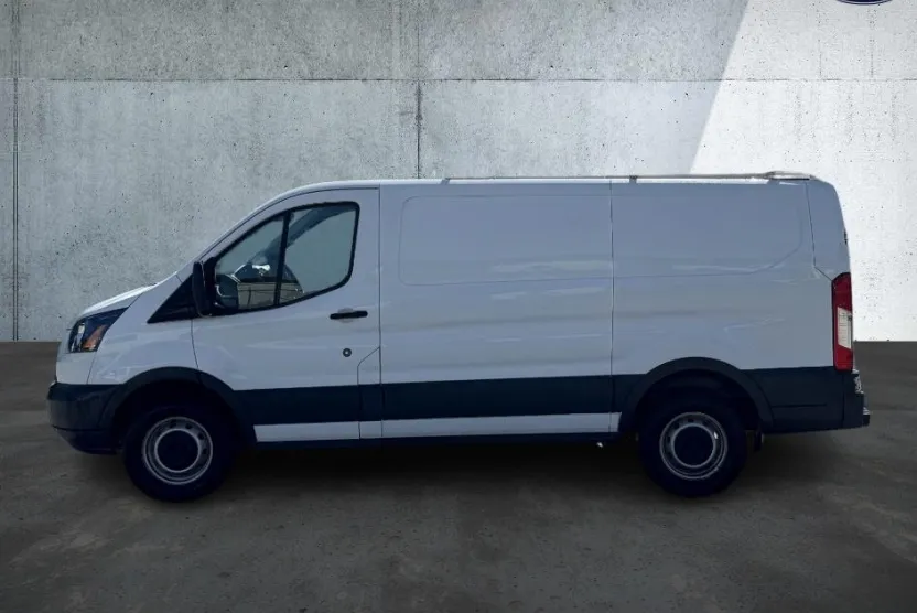 2018 Ford Transit Van photo 1