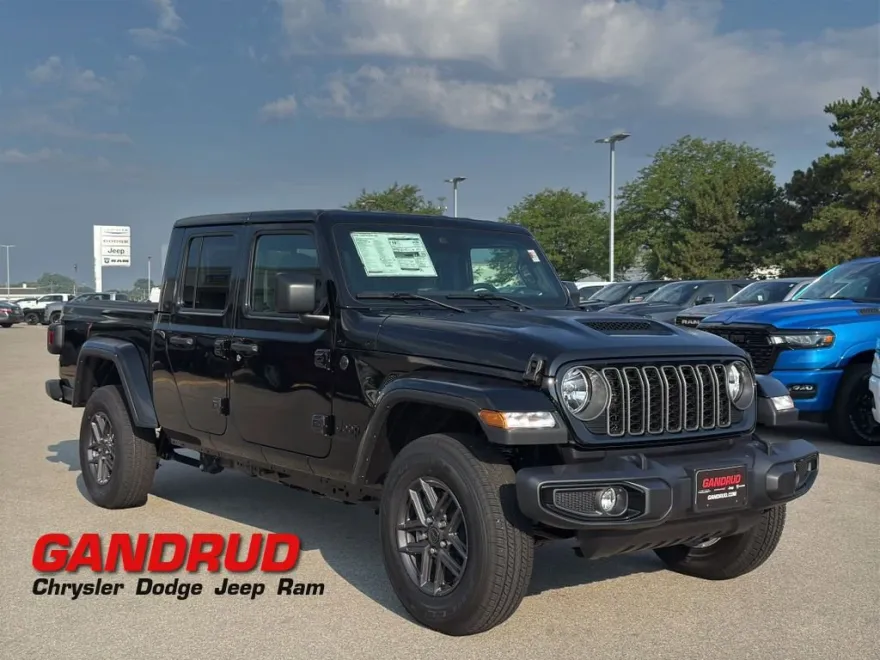 2025 Jeep Gladiator Sport photo 1