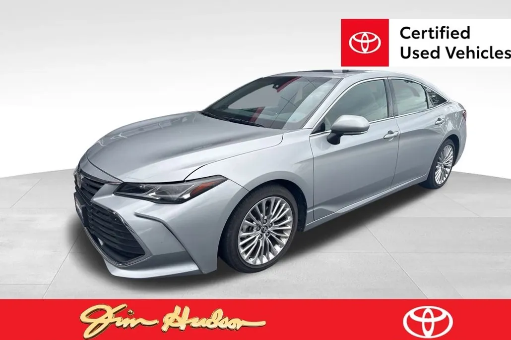 2020 Toyota Avalon Limited photo 1