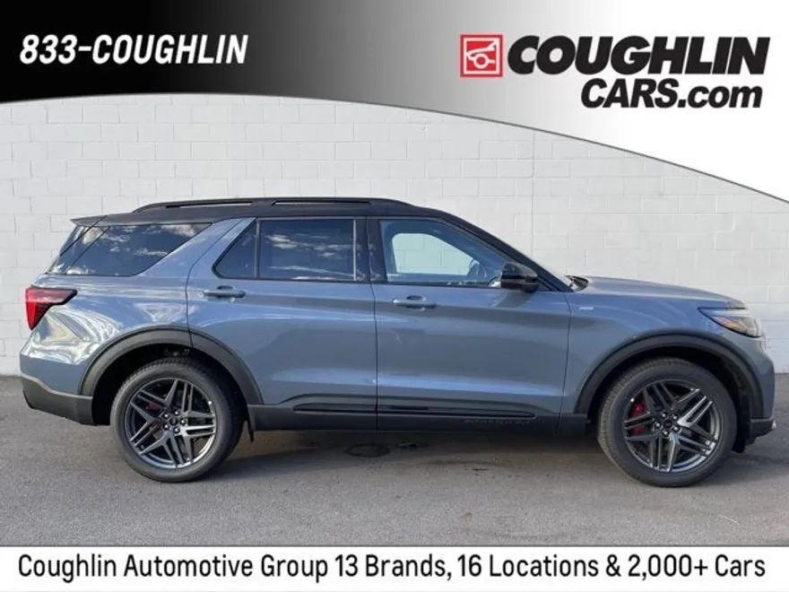 2025 Ford Explorer ST-Line photo 1