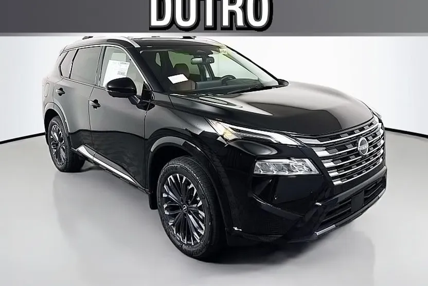 2026 Nissan Rogue Platinum photo 1