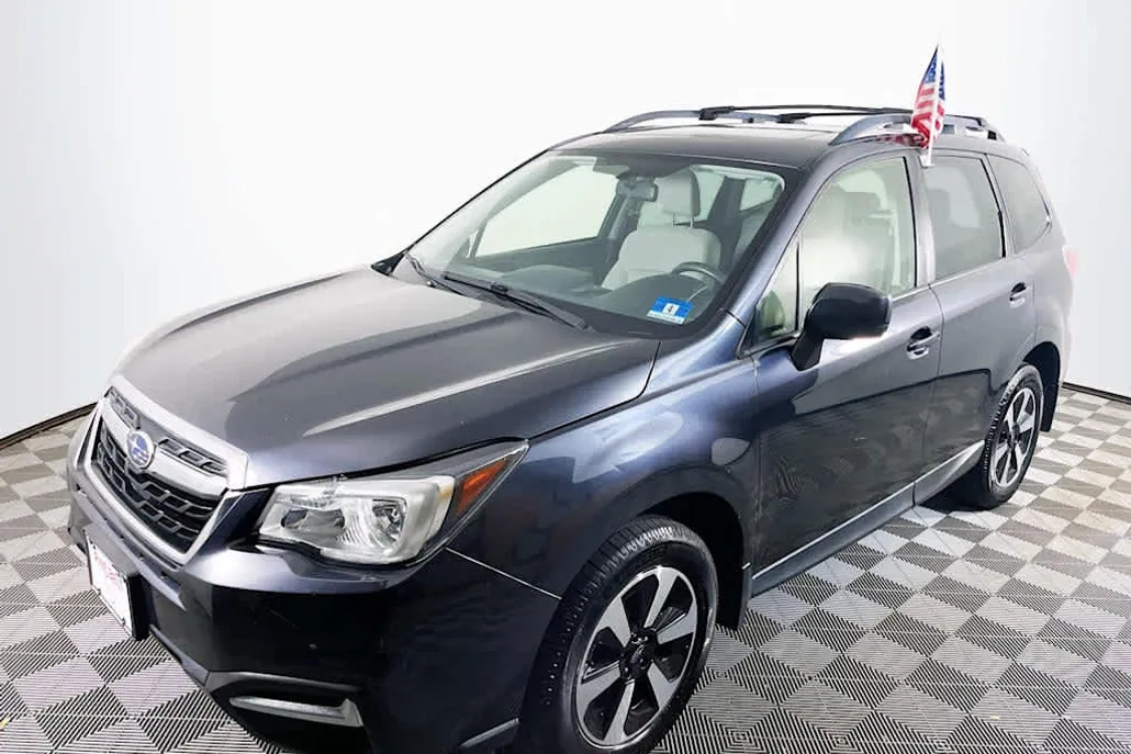 2018 Subaru Forester Premium photo 1