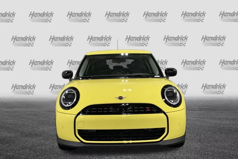 2025 Mini Cooper 4 Door Hardtop S photo 1