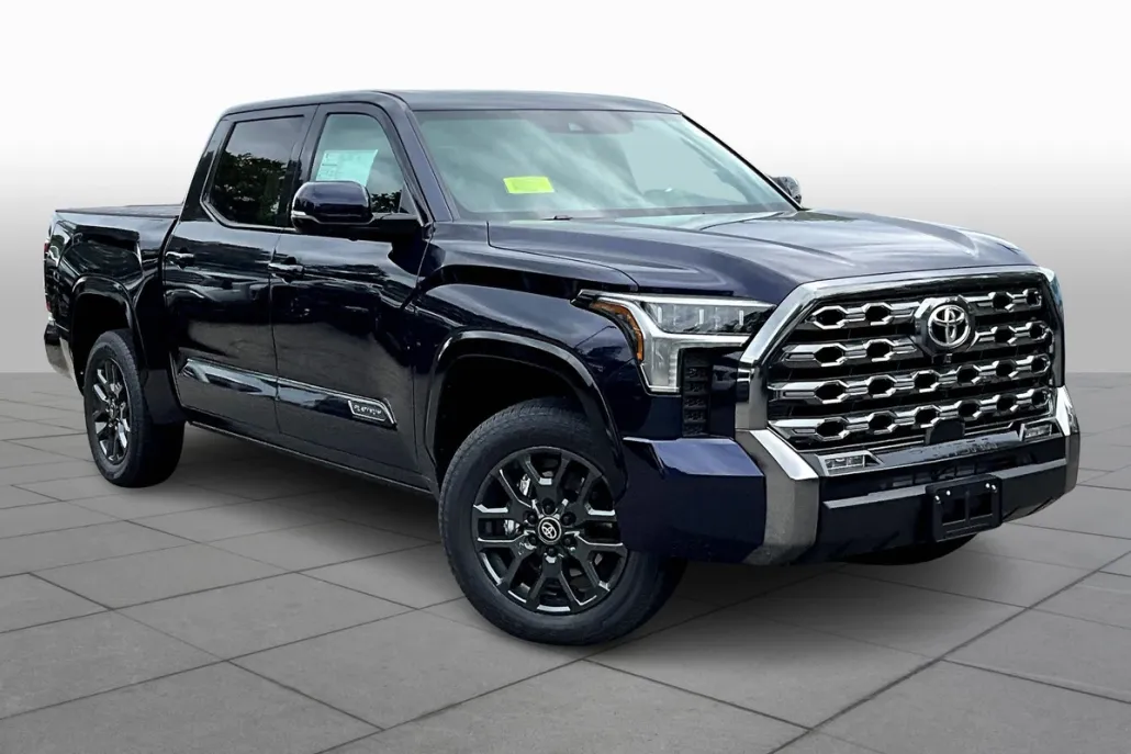 2025 Toyota Tundra Platinum photo 1