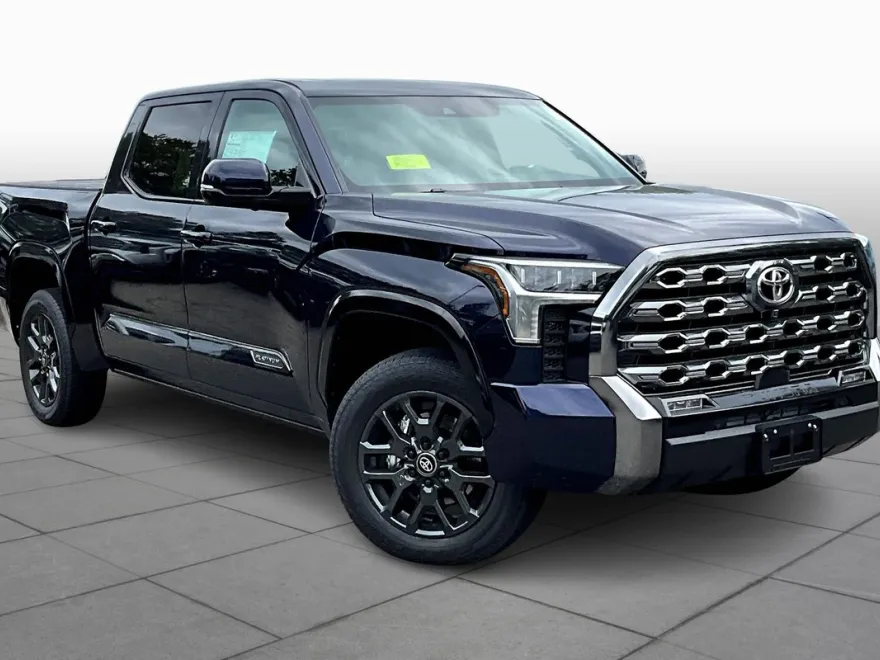 2025 Toyota Tundra Platinum photo 1