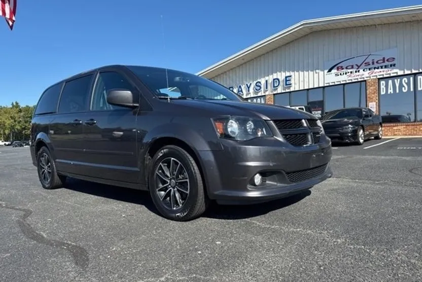 2017 Dodge Grand Caravan GT photo 1