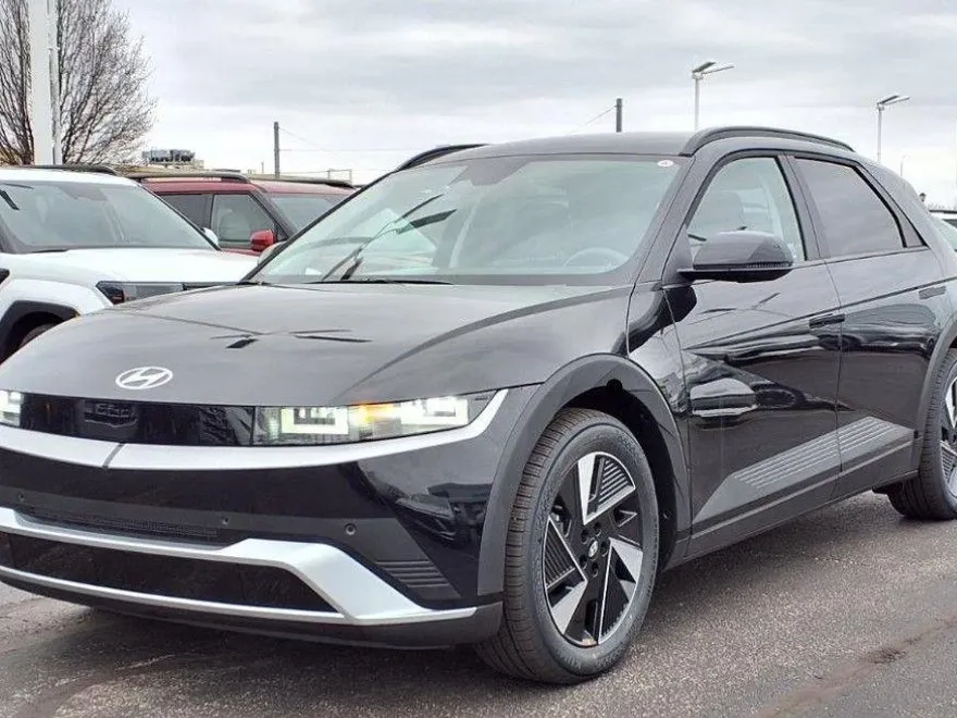 2025 Hyundai Ioniq 5 SEL photo 1