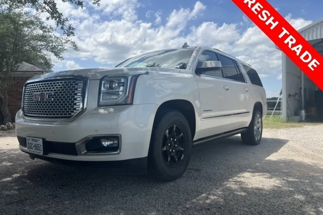 2015 Gmc Yukon XL Denali photo 1