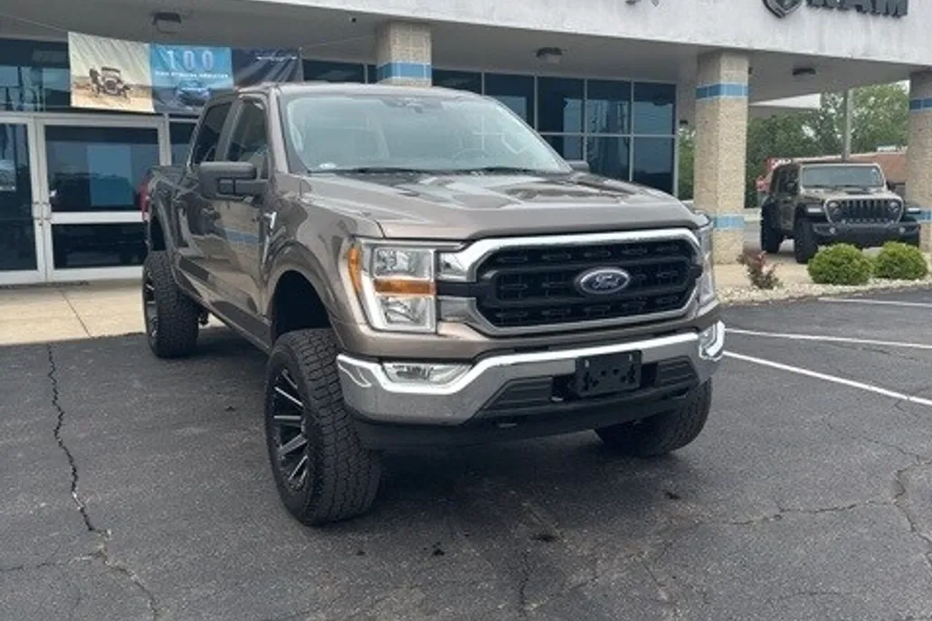 2022 Ford F-150 XLT photo 1