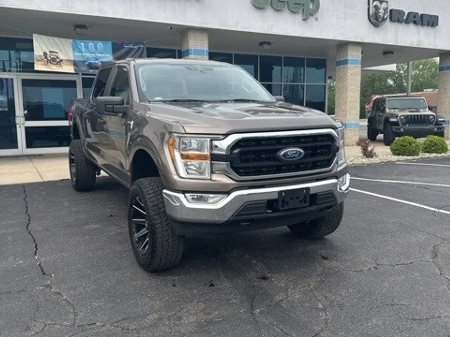 2022 Ford F-150 XLT photo 1
