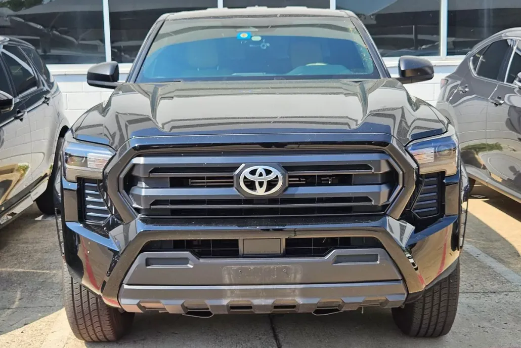 2024 Toyota Tacoma SR photo 1