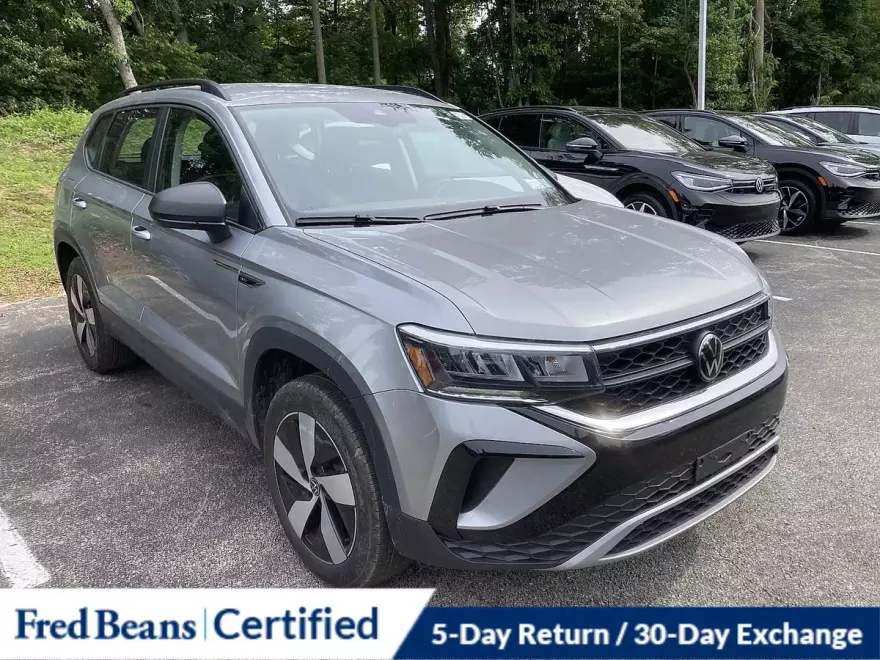 2024 Volkswagen Taos S photo 1