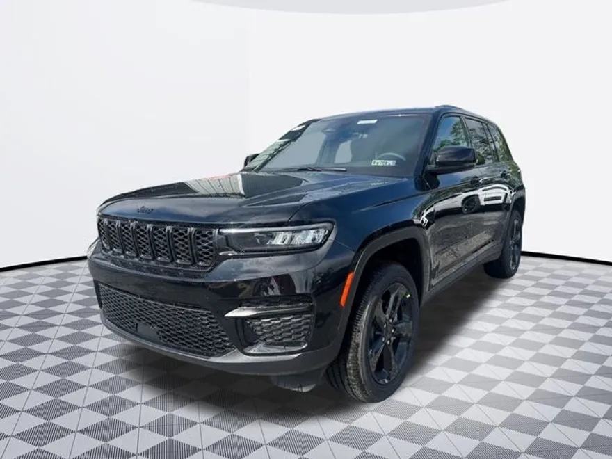 2025 Jeep Grand Cherokee Laredo photo 1