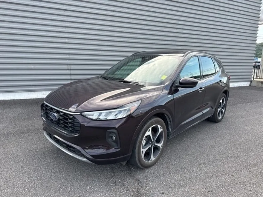 2023 Ford Escape ST-Line Select photo 1