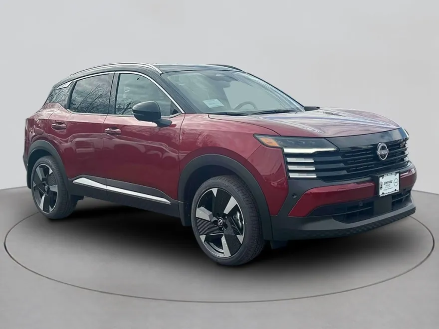 2025 Nissan Kicks SR photo 1