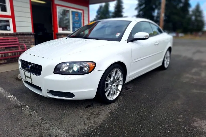 2008 Volvo C70 T5 photo 1
