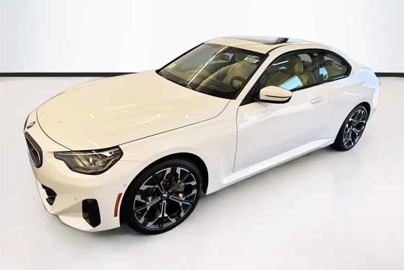 2025 Bmw 230i xDrive photo 1