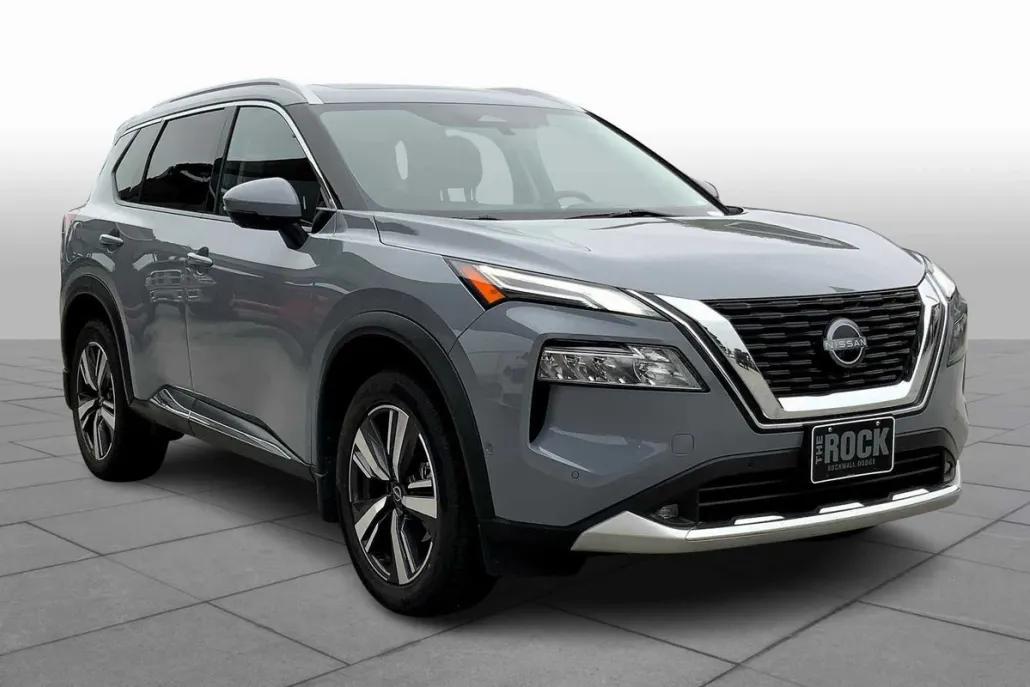 2022 Nissan Rogue Platinum photo 1
