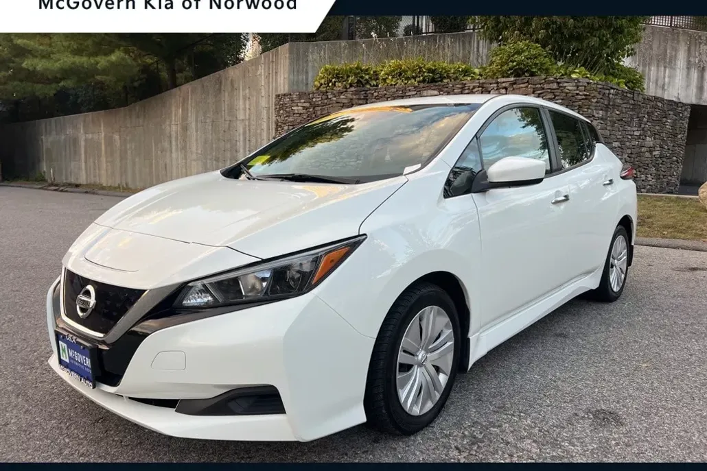 2020 Nissan Leaf S photo 1