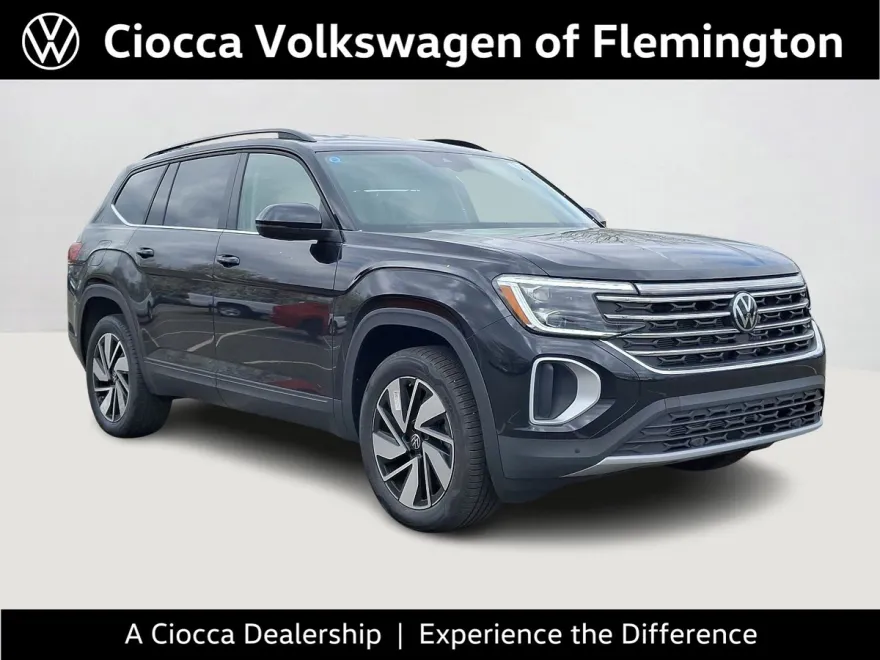 2025 Volkswagen Atlas SE Technology photo 1