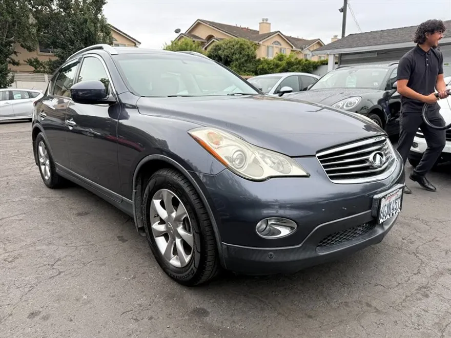 2008 Infiniti EX35 Journey photo 1