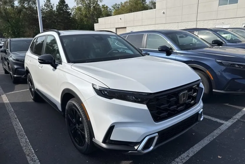 2026 Honda CR-V Hybrid Sport Touring photo 1