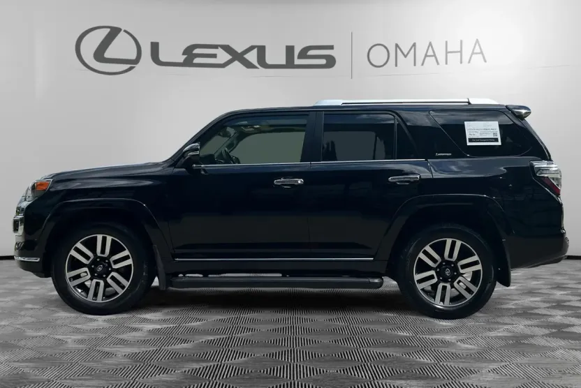 2022 Toyota 4Runner Limited 4WD photo 1