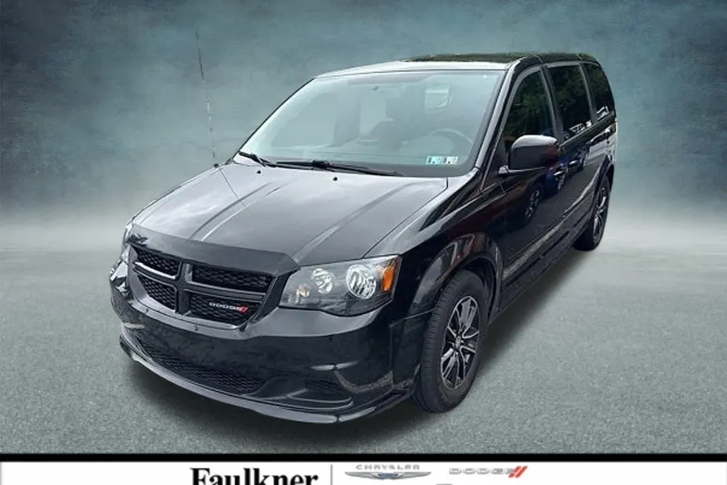 2016 Dodge Grand Caravan SE Plus photo 1